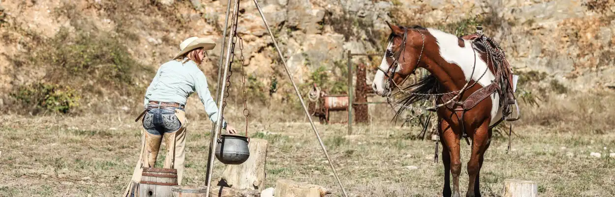 img_4007-aspect-ratio-2500-800