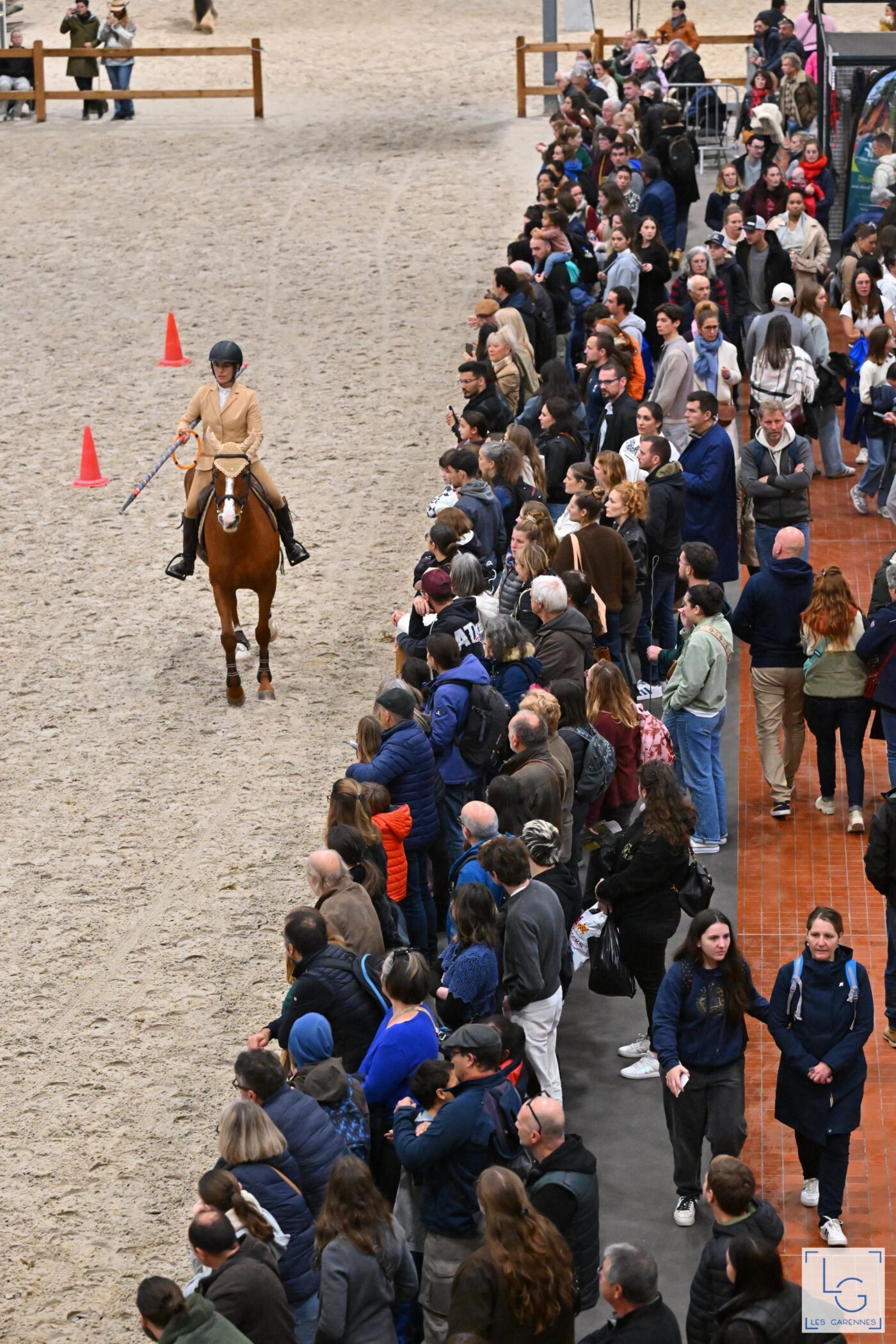 2025-11-11salonangersdepuis-la-passerellex91_0845-les-garennes-aspect-ratio-1100-1100